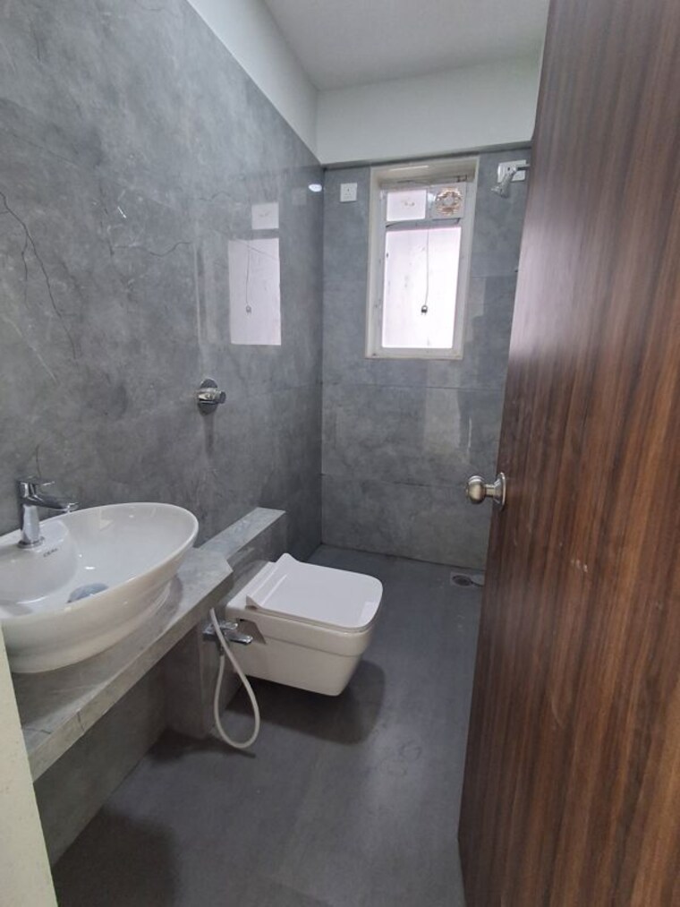 Bathroom, saagar-durva 2 Bedroom 737 Sq.Ft. Apartment In Andheri West Mumbai 10677693