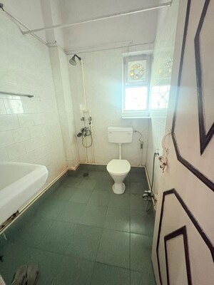 Bathroom in 3 BHK Apartment at Vikas Puri – for Rent