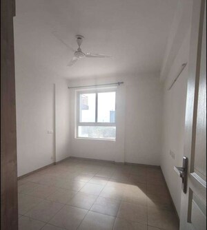 Room in 3 BHK Apartment at Aerocity – for Rent