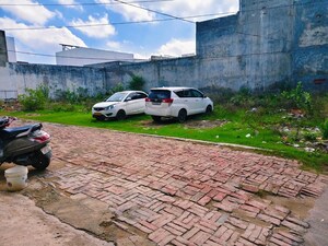 Parking in  Plot at Jankipuram Vistar – for Sale