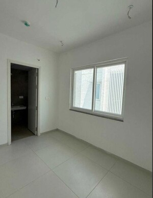 Room in 3 BHK Apartment at Jayabheri The Nirvana, Gopanpally – for Sale