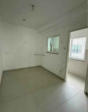 Room in 3 BHK Apartment at Jayabheri The Nirvana, Gopanpally – for Sale