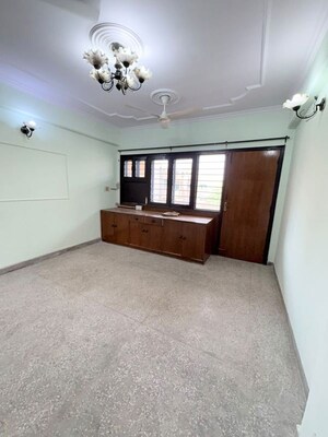 Bedroom in 3 BHK Apartment at Vikas Puri – for Rent