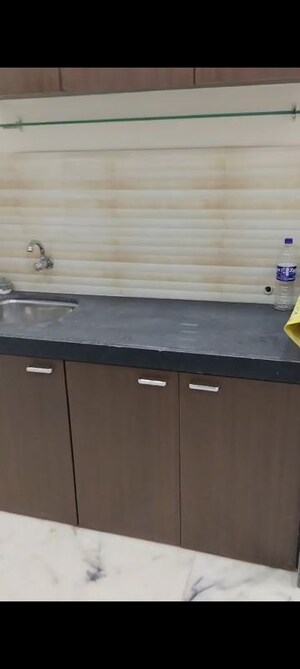 Furnished Amenities in 1 BHK Apartment at Vinod Mahal, Worli – for Rent