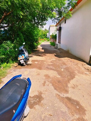 Parking in  Plot at Jankipuram Extension – for Sale