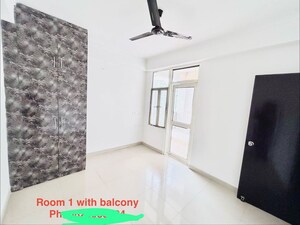 Room in 3.5 BHK Apartment at Sanchar Residency, Raj Nagar Extension – for Sale