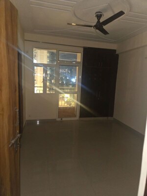 3 BHK Apartment For Rent in SCC Sapphire, Raj Nagar Extension