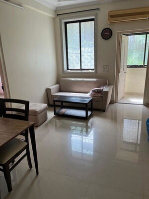 2 BHK Apartment For Rent in Kataria Colony, Dadar West