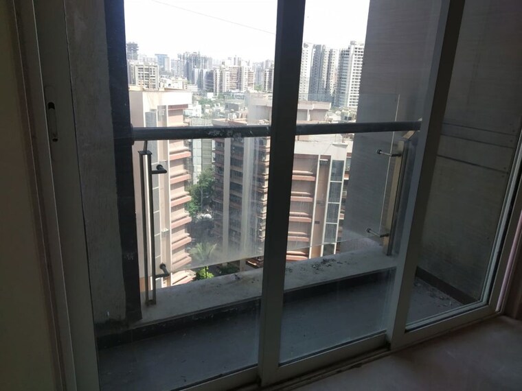 Balcony, transcon-flora-heights 3 Bedroom 1500 Sq.Ft. Apartment In Andheri West Mumbai 10677838