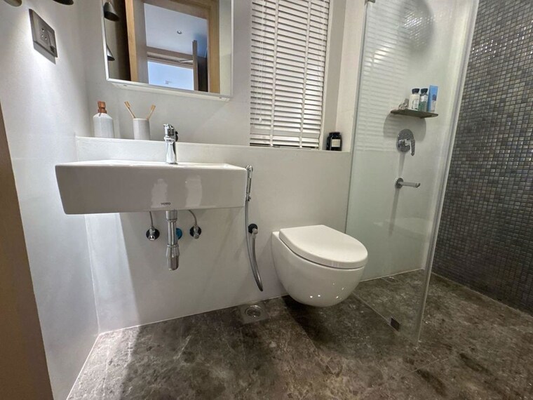 Bathroom, lodha-worli 3 Bedroom 1190 Sq.Ft. Apartment In Worli Mumbai 10677832