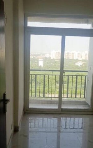 2 BHK Apartment For Rent in Amrapali Castle, Chi V Greater Noida