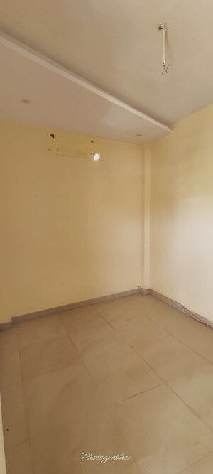 Room in 2 BHK Independent House at Jankipuram Extension – for Sale