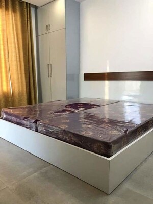 Kitchen in 1 BHK Builder Floor at Sushant Vyapaar Kendra, Sector 43 – for Rent