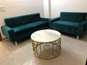 Living Room in 1 BHK Builder Floor at Sushant Vyapaar Kendra, Sector 43 – for Rent