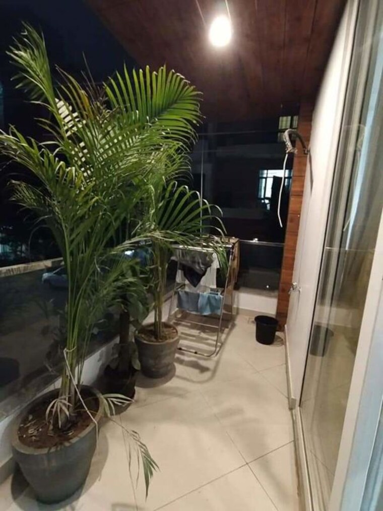 Balcony, sushant-vyapaar-kendra 1 Bedroom 777 Sq.Ft. Builder Floor In Sector 43 Gurgaon 10677863