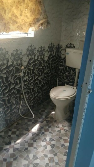 Bathroom in 2 BHK Apartment at Jp Nagar – for Rent