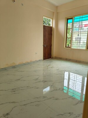 Room in 2 BHK Apartment at Max Apartments, Wazirganj – for Rent