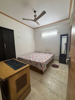 Bedroom in 2 BHK Apartment at Saket – for Rent