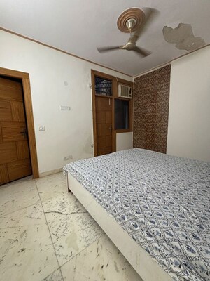 Bedroom in 2 BHK Apartment at Saket – for Rent