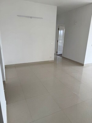 Room in 2.5 BHK Apartment at Silverglades The Melia, Sohna Sector 35 – for Rent