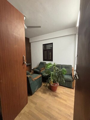 2 BHK Apartment For Rent in Saket