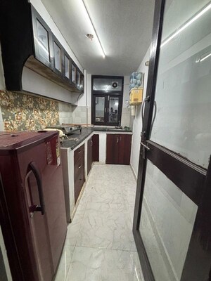 Team Area in 2 BHK Apartment at Saket – for Rent