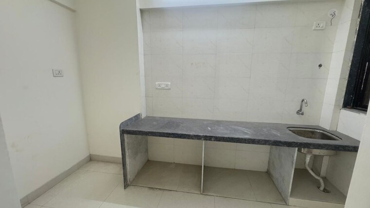 Bathroom, shamim-tower 1 Bedroom 330 Sq.Ft. Apartment In Kurla East Mumbai 10677894
