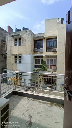 3 BHK Builder Floor – Exterior View View at Sushant Lok I - for Rent