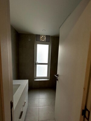 Room in 3 BHK Apartment at Ireo The Corridors, Sector 67a – for Sale
