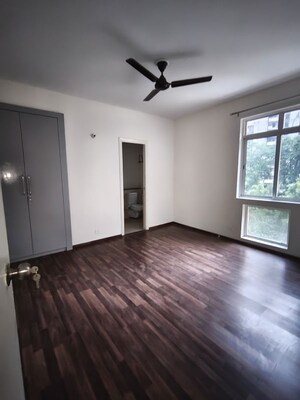 Bedroom in 3 BHK Apartment at Jaypee Greens Kosmos, Sector 134 – for Sale