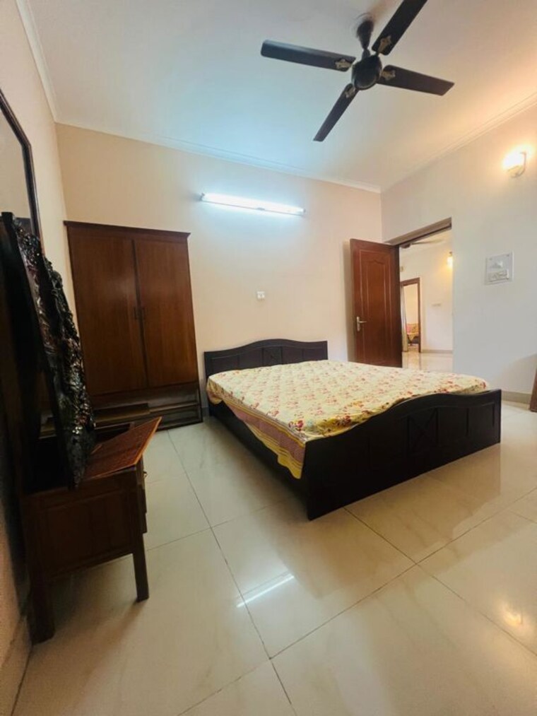 Bedroom, maharishi-dayanand-cghs 3 Bedroom 2400 Sq.Ft. Apartment In Vasant Kunj Delhi 10677918