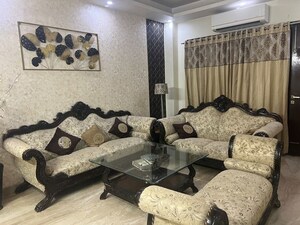 Dining Room in 4 BHK Builder Floor at Sector 28 – for Sale