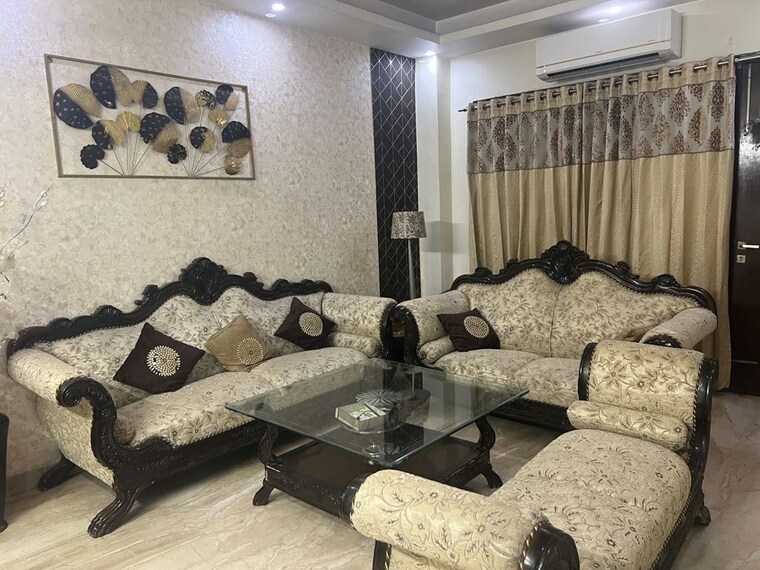 Dinning Area, sector 28 4 Bedroom 365 Sq.Ft. Builder Floor In Sector 28 Faridabad 10677933