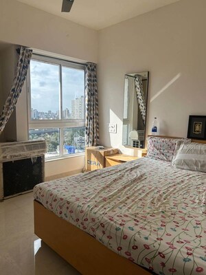 Bedroom in 2 BHK Apartment at Sadguru Avenue, Dahisar East – for Rent