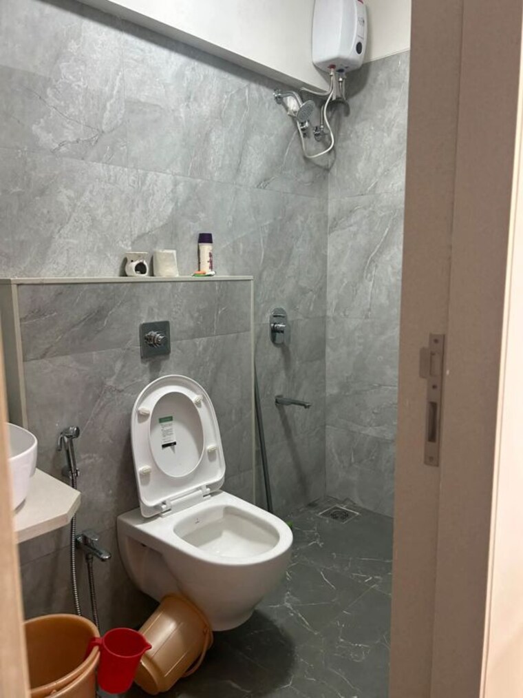 Bathroom, sadguru-avenue 2 Bedroom 665 Sq.Ft. Apartment In Dahisar East Mumbai 10677943