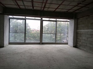 Room in  Office Space at Worli – for Rent