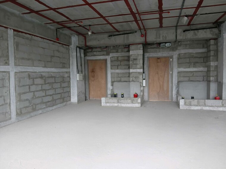 Room, worli Commercial Office Space 3500 Sq.Ft. In Worli Mumbai 10677968