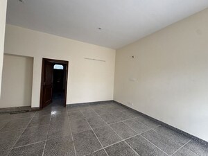 Living Room in 3 BHK Builder Floor at Sector 11 – for Rent