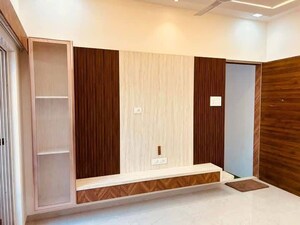Room in 2 BHK Apartment at Panchsheel Midori, Khanda Colony – for Sale