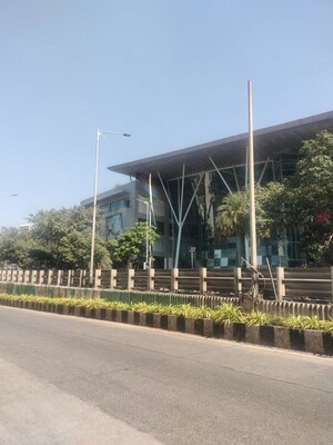  Showroom For Rent in Shiv Sagar Estate, Worli