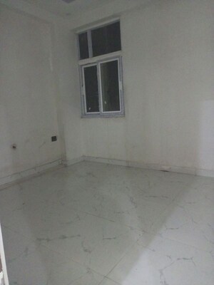 Room in 1 BHK Builder Floor at Limra Height, Sector 73 – for Sale