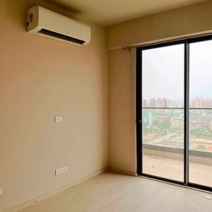 Room in 2 BHK Apartment at Sector 65 – for Rent