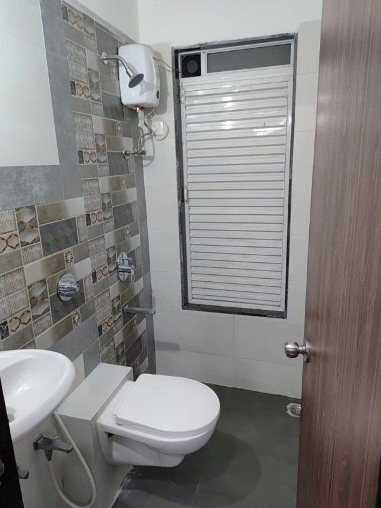 Bathroom, bhaveshwar-aqua 2 Bedroom 575 Sq.Ft. Apartment In Kalamboli Navi Mumbai 10678045