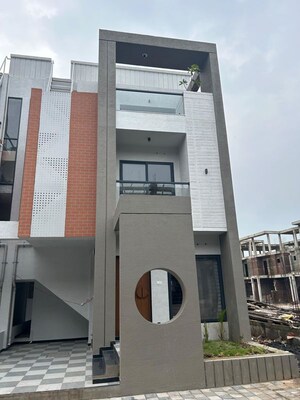 5 BHK Villa – Exterior View View at Sarva Vatika 121, Hanumanpura - for Sale