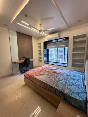 Bedroom in 4 BHK Apartment at Viman Nagar – for Rent