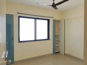 Room in 2 BHK Apartment at Wadgaon Sheri – for Rent