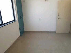 Room in 2 BHK Apartment at Wadgaon Sheri – for Rent