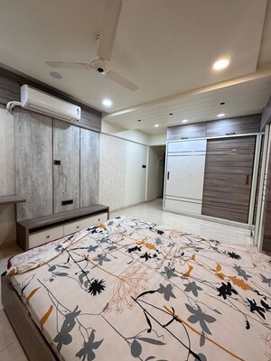 Bedroom in 4 BHK Apartment at Viman Nagar – for Rent