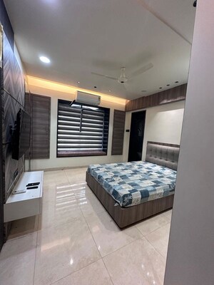 Bedroom in 4 BHK Apartment at Viman Nagar – for Rent