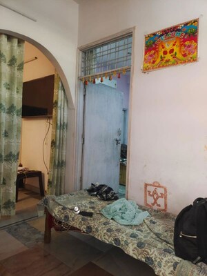 1 BHK Builder Floor For Rent in Sector 21